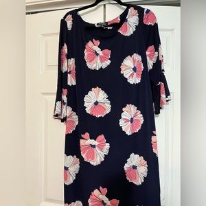 Roz  & Ali adorable shift with cute flutter three quarter sleeve. 2X